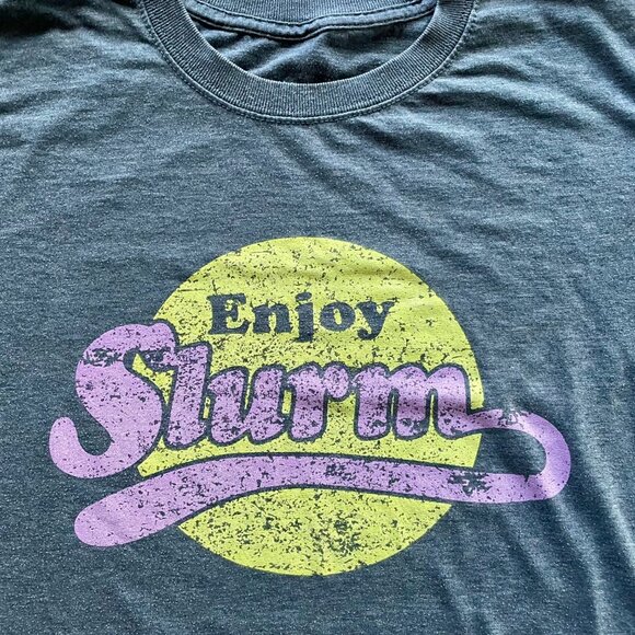 Futurama Enjoy Slurm Soda Logo T-Shirt size Small - Picture 2 of 3